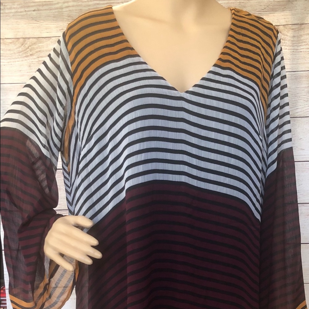 ⭐️⭐️ECI NY Plus Size Tunic